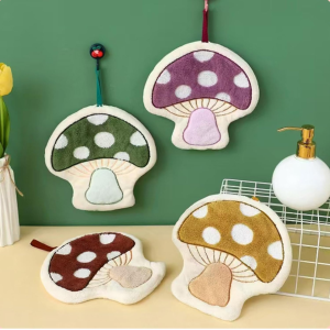 Set 4 Presine 2 in 1 “Mushroom Squad”: Set da Cucina Decorativo